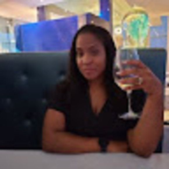 Meet your Posher, Colette - Picture 1 of 1